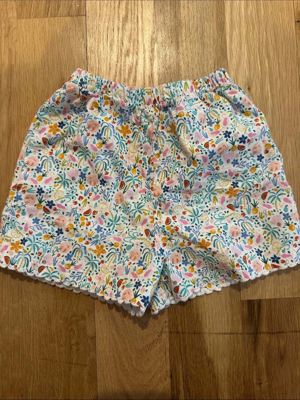 Girls' Floral Scallop-Hem Pull-On Shorts - White Multi